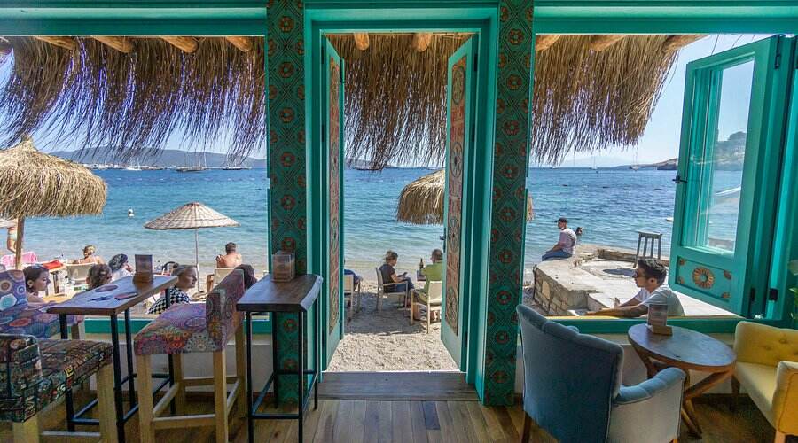 Yula Bodrum Bar Street